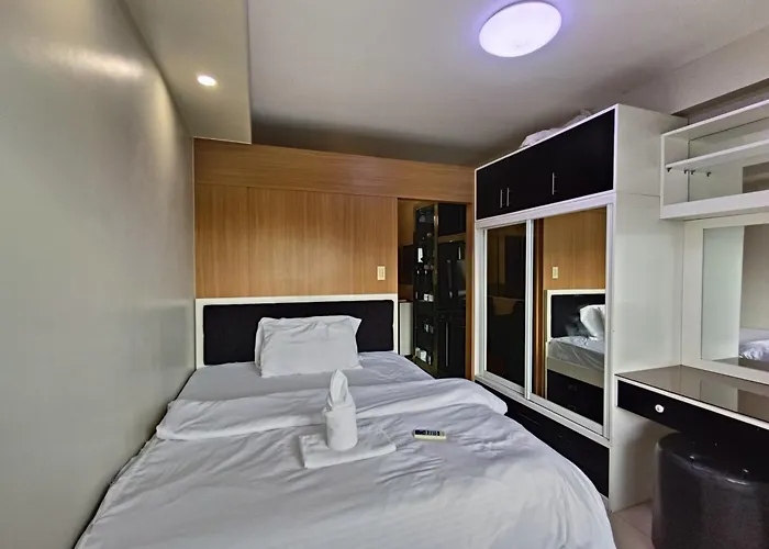 Apartment Premiere Haven 349B At Shell Residences Manila