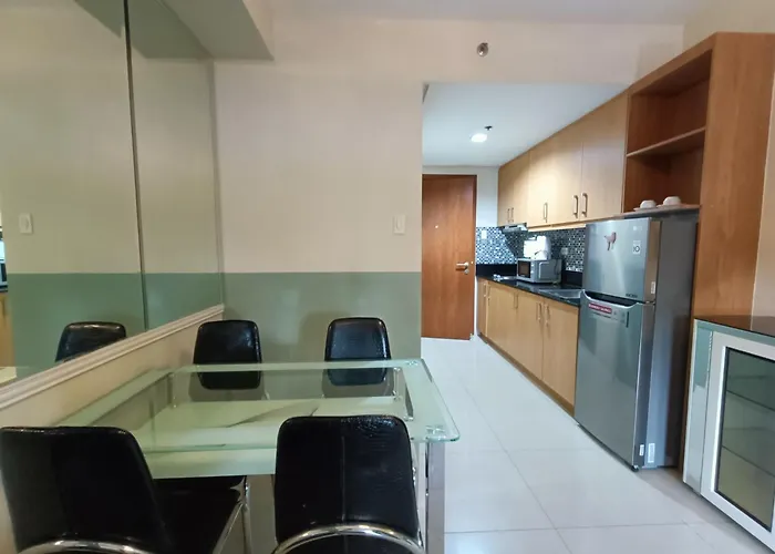 Premiere Haven 349B At Shell Residences Apartment