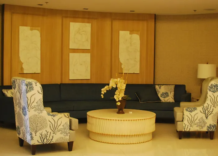 Premiere Haven 349B At Shell Residences Manila